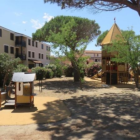 Superbe Appartement Avec Piscine Le Barcarès Exterior foto